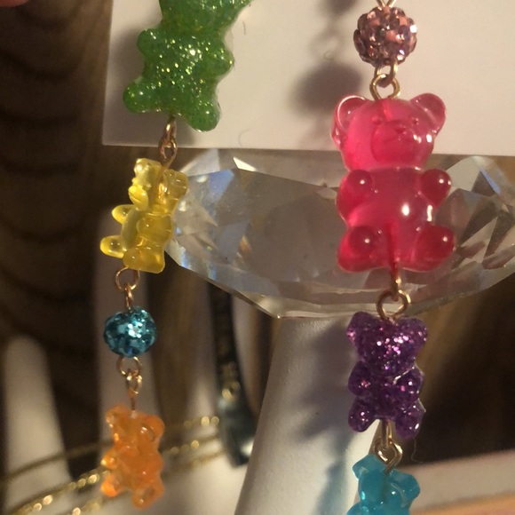 NWT Betsey Johnson Sparkly Rhinestone Glittery Gummy Bear 🐻 Earrings - Picture 15 of 17